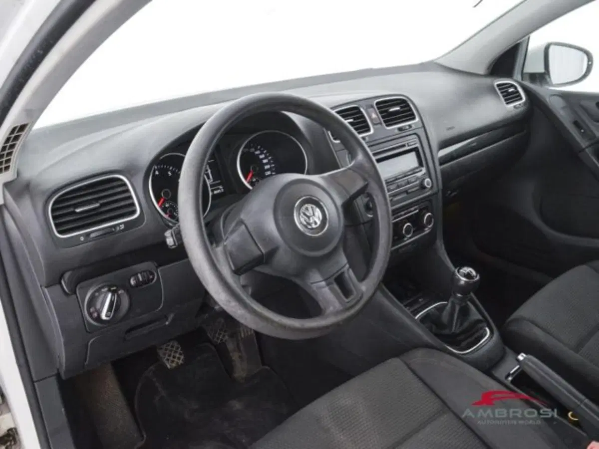 Volkswagen Golf usata a Perugia (8)
