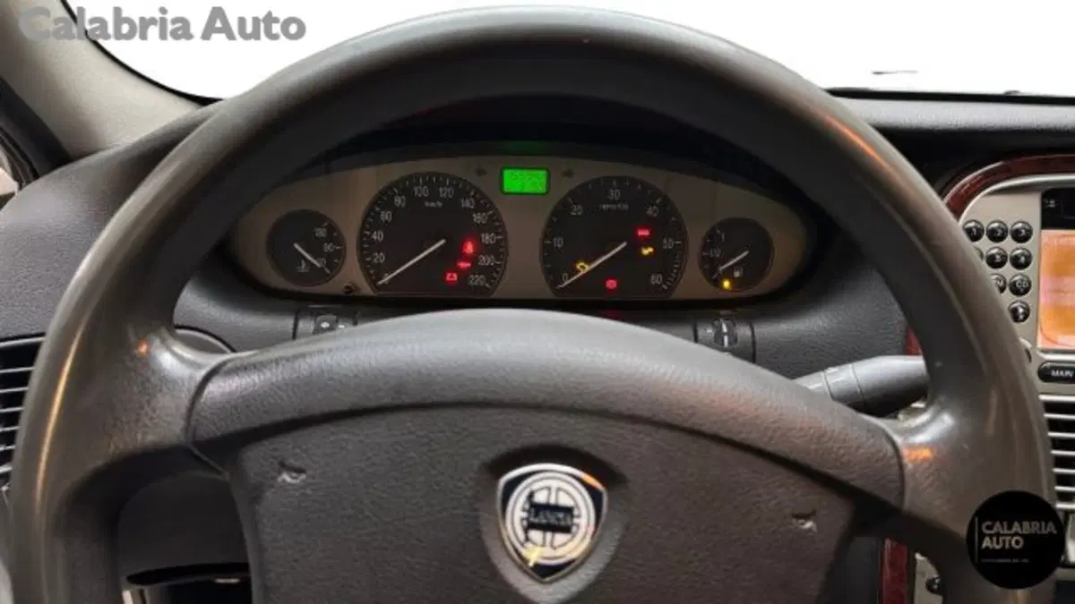 Lancia Lybra usata a Reggio Calabria (6)