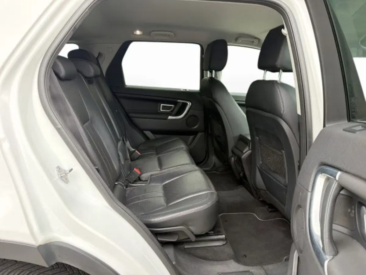 Land Rover Discovery Sport usata a Modena (5)