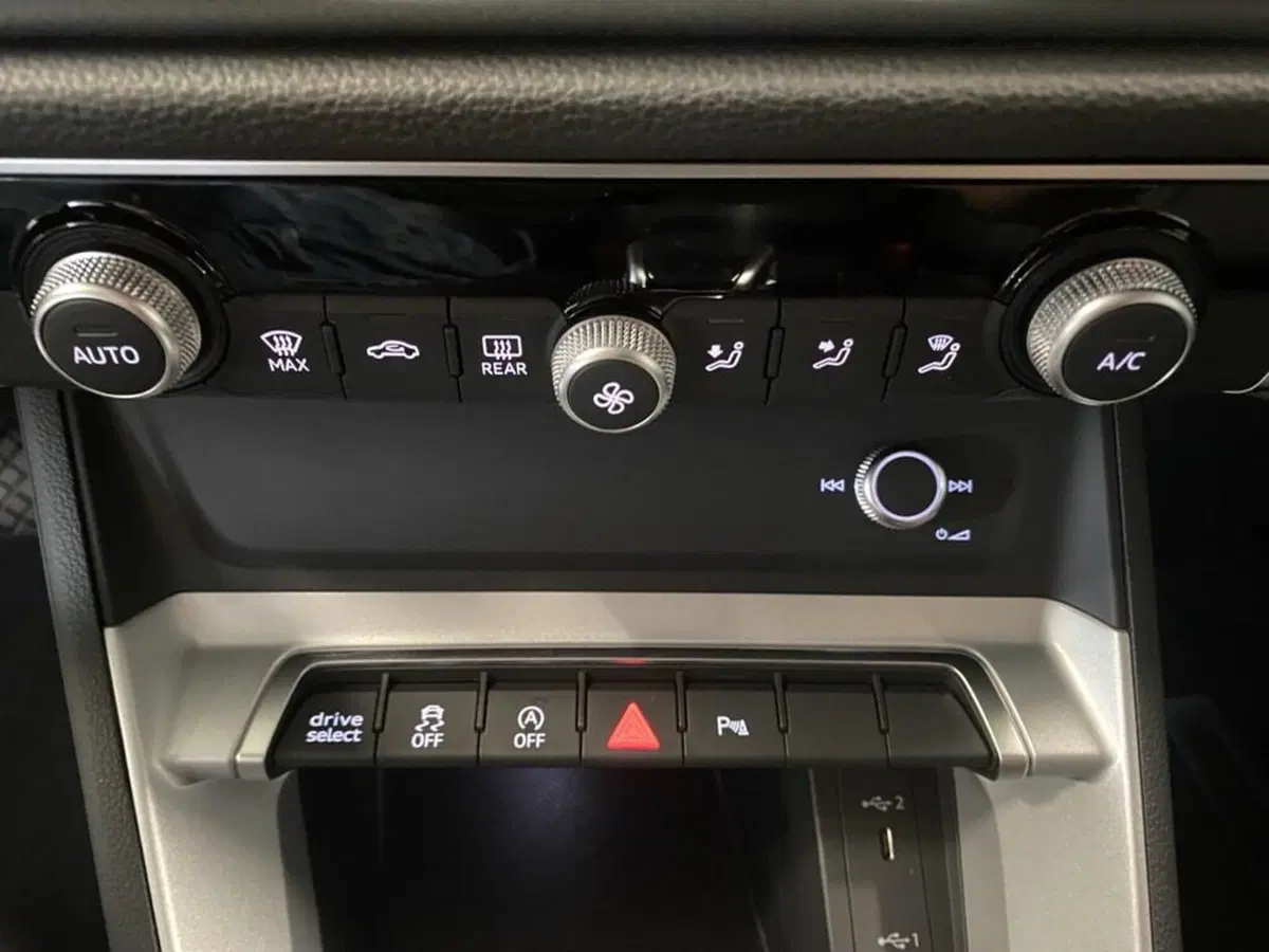 Audi Q3 Sportback usata a Torino (11)