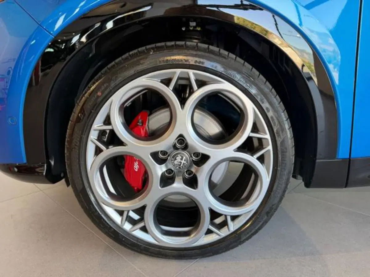 Alfa Romeo Tonale usata a Salerno (9)