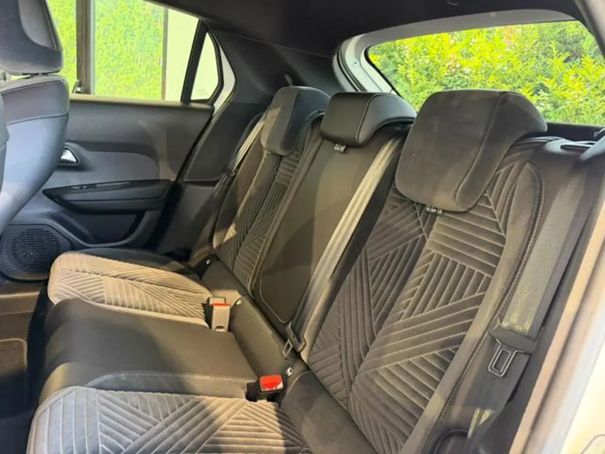 Lancia Ypsilon usata a Salerno (12)