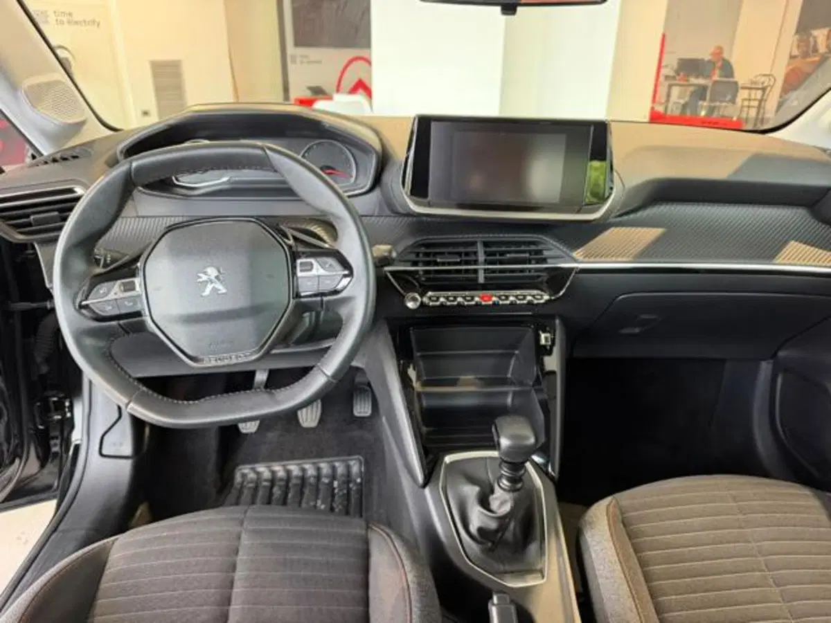 Peugeot 208 usata a Salerno (13)