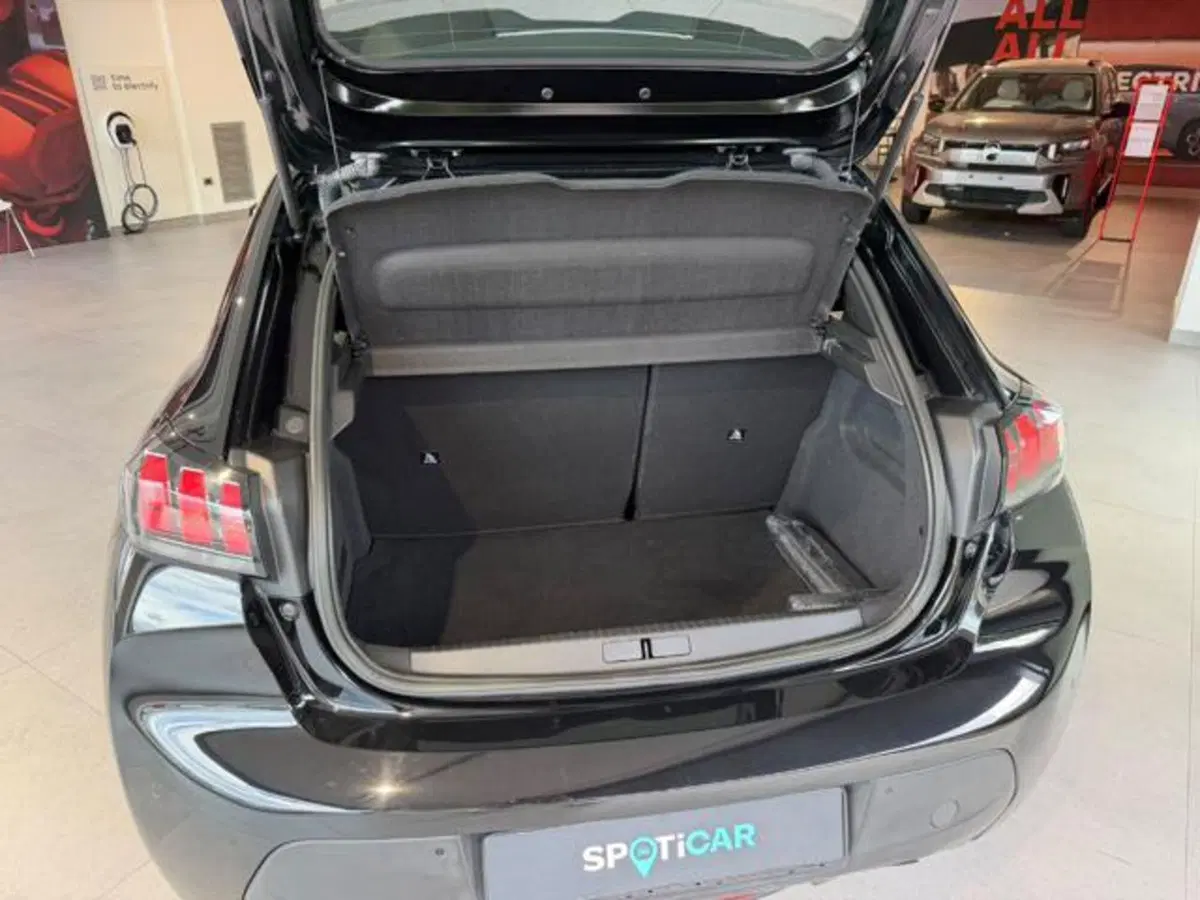 Peugeot 208 usata a Salerno (20)