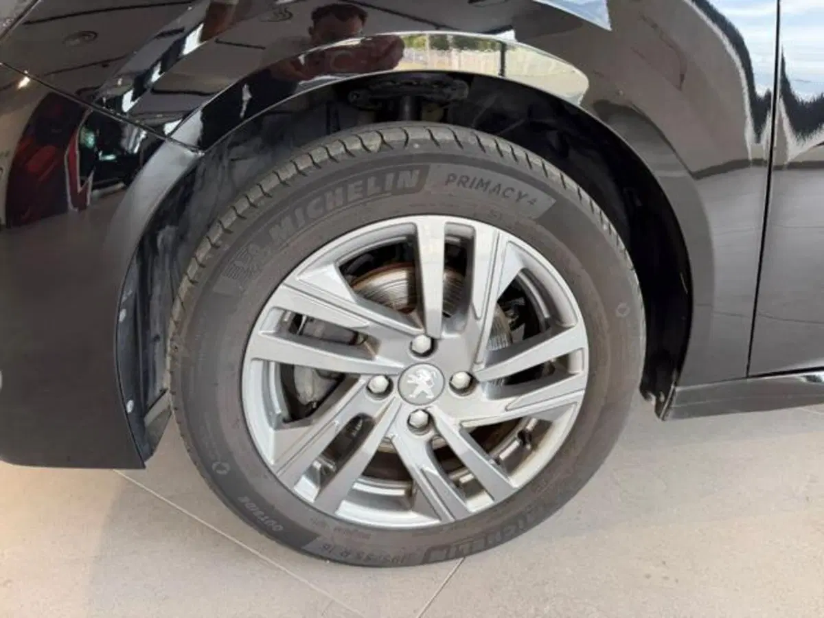 Peugeot 208 usata a Salerno (9)