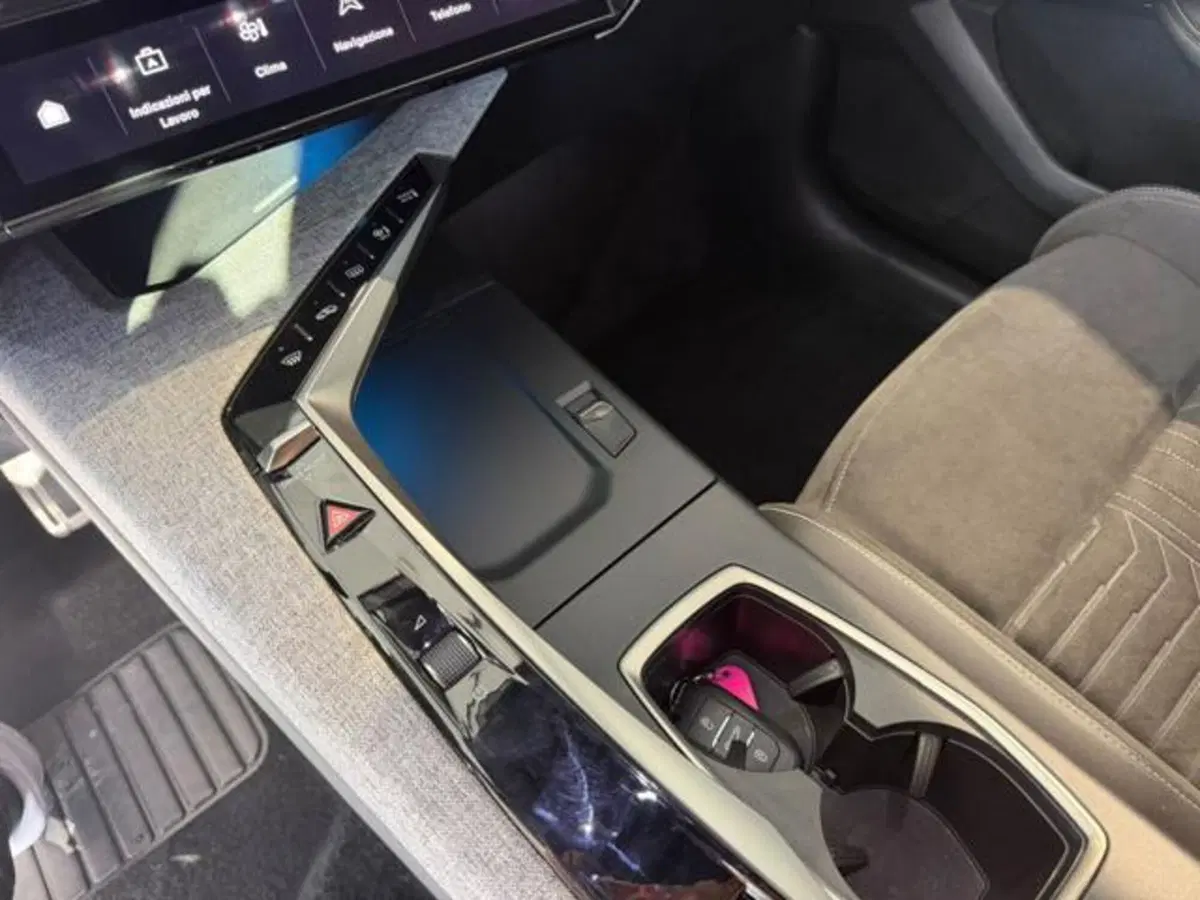 Peugeot 3008 usata a Salerno (18)