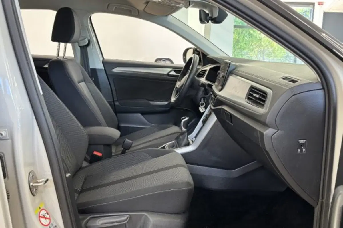 Volkswagen T-Roc usata a Latina (8)