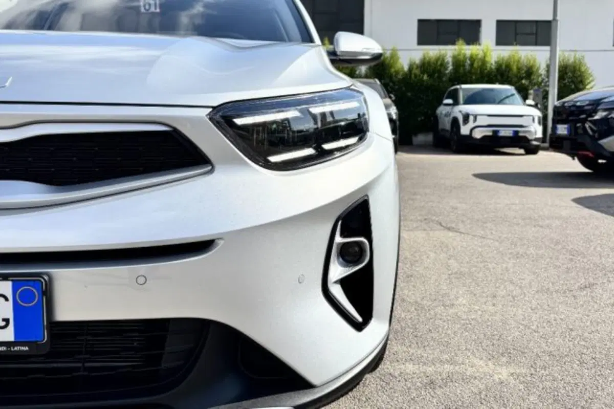 Kia Stonic usata a Latina (11)