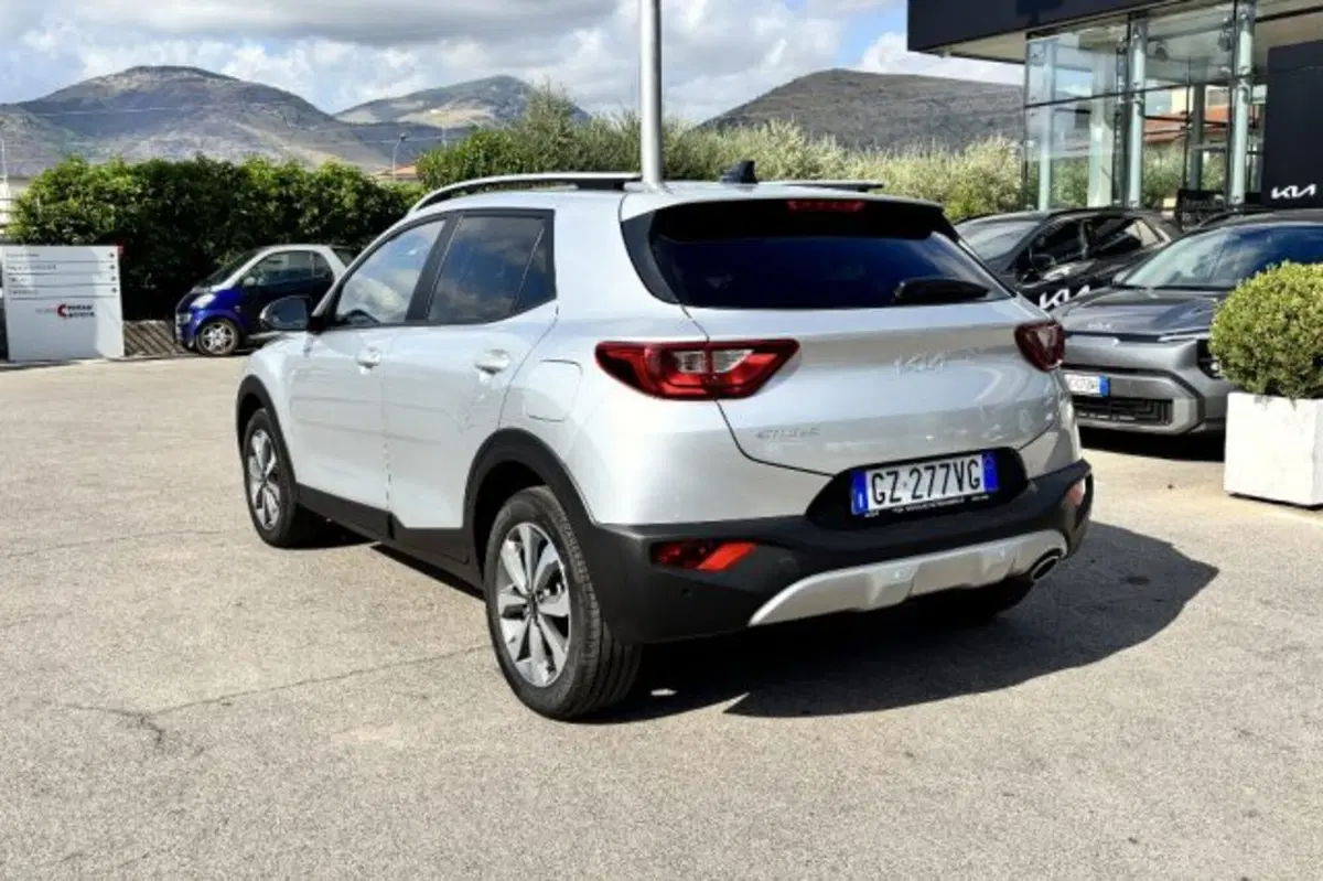 Kia Stonic usata a Latina (5)