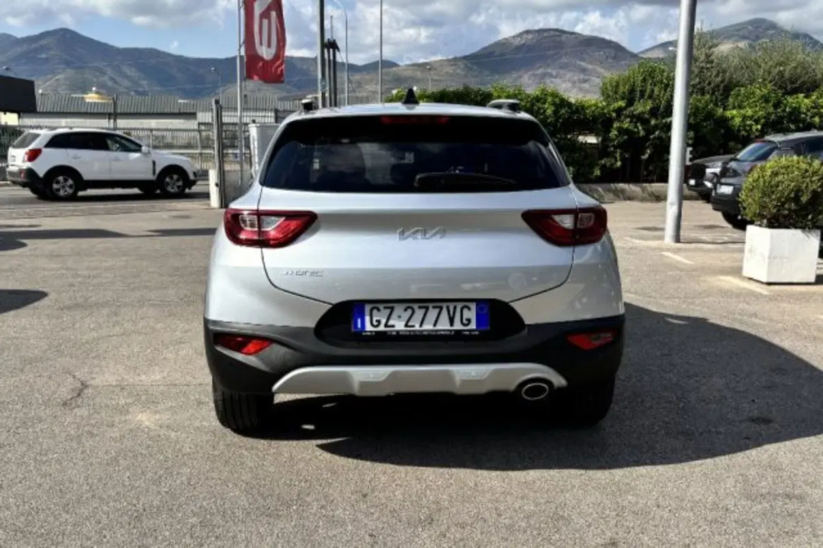 Kia Stonic usata a Latina (6)