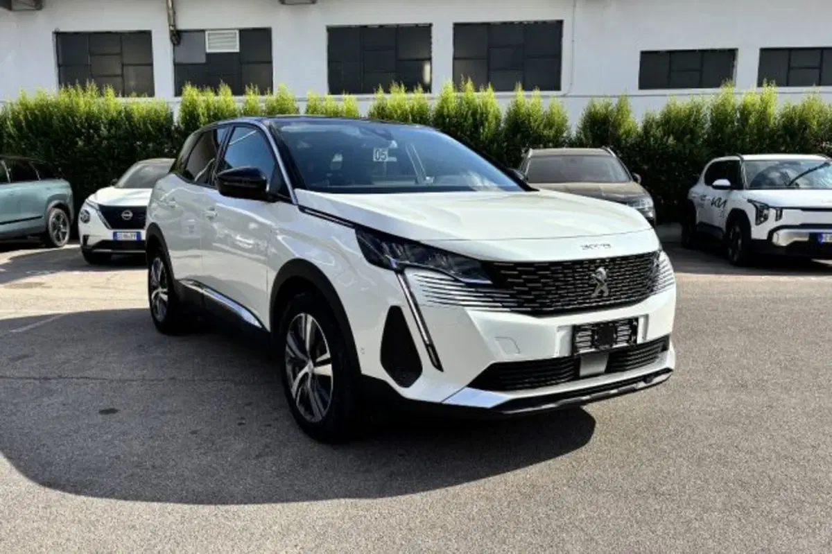 Peugeot 3008 usata a Latina