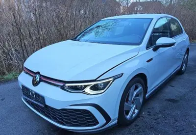 Volkswagen Golf 2.0 TSI GTI DSG del 2024 usata a Magenta