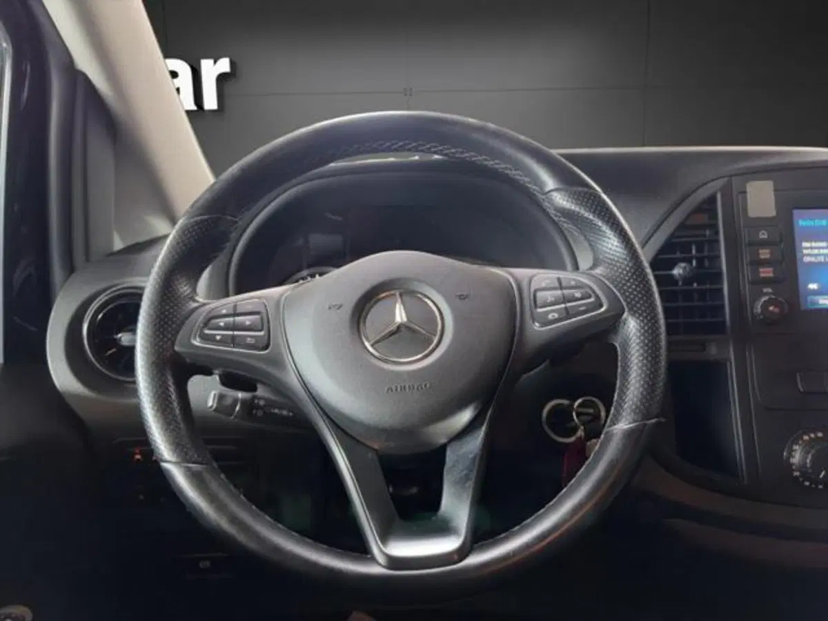 Mercedes-Benz Vito usata a Milano (7)