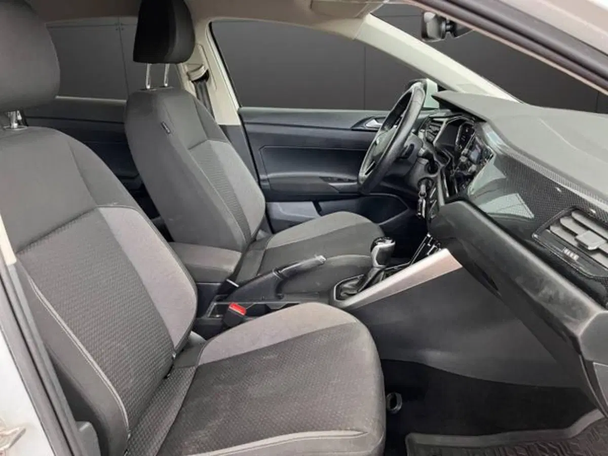 Volkswagen Taigo usata a Milano (10)