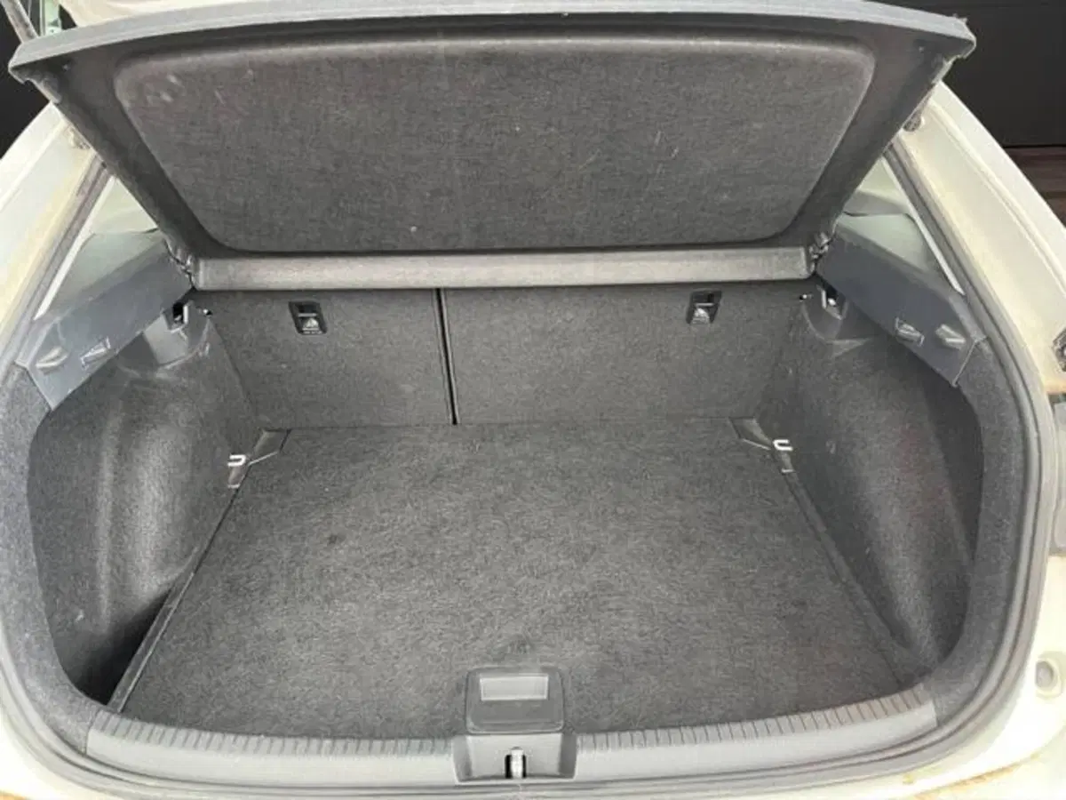 Volkswagen Taigo usata a Milano (5)