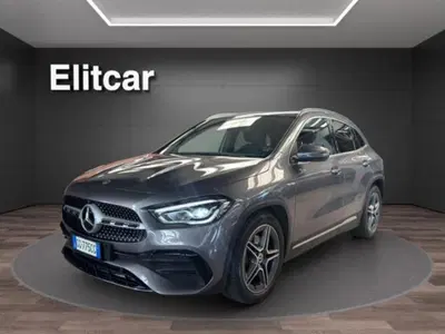 Mercedes-Benz GLA SUV 200 d Automatic 4Matic Premium del 2021 usata a Magenta