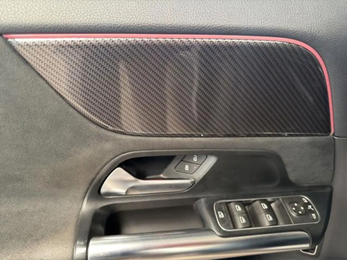 Mercedes-Benz GLA SUV usata a Milano (14)