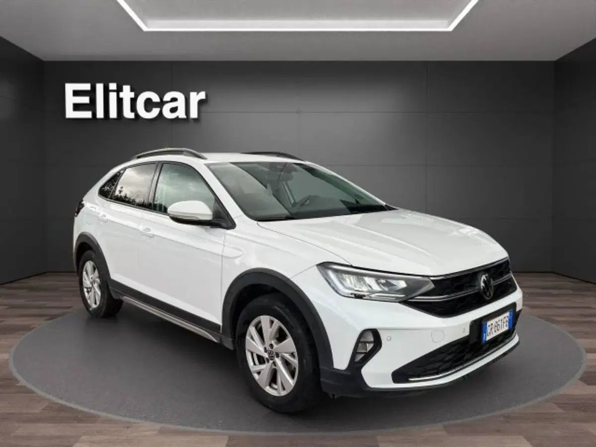 Volkswagen Taigo usata a Novara (7)