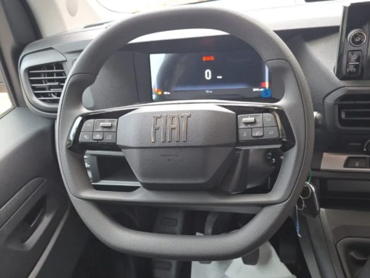 Fiat Scudo Furgone nuova a Monza e Brianza (13)
