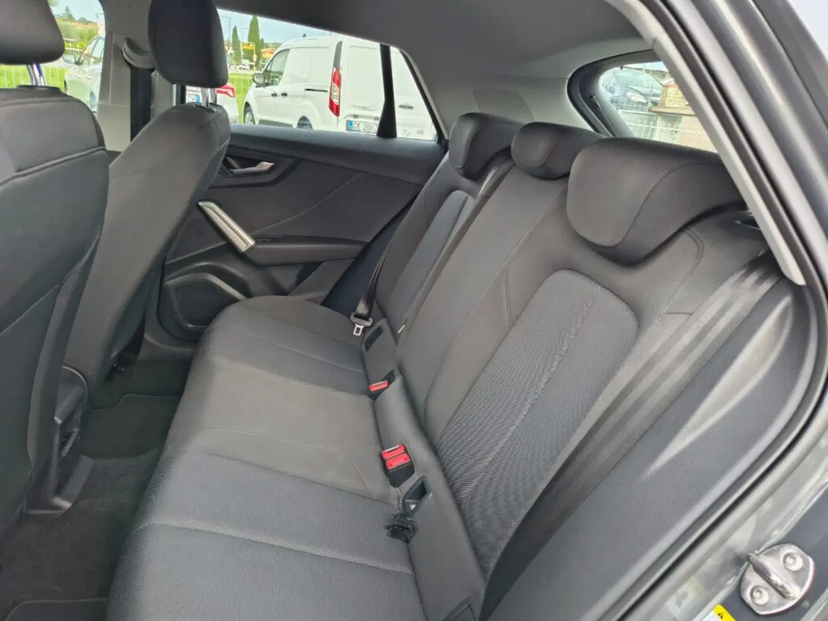 Audi Q2 usata a Firenze (14)