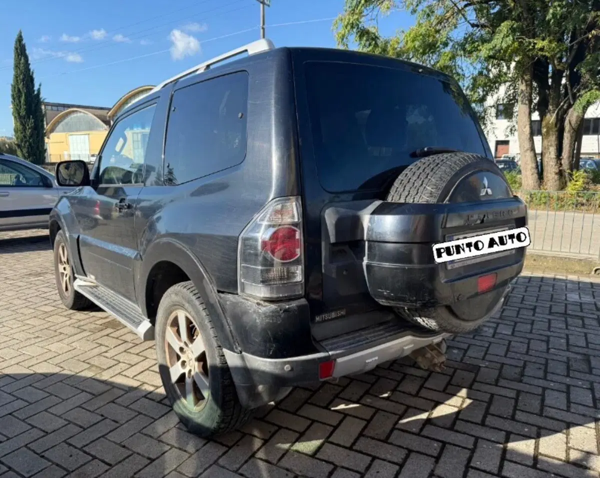 Mitsubishi Pajero usata a Firenze (9)