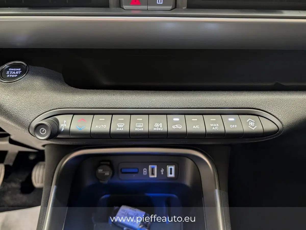 Jeep Avenger usata a Teramo (20)