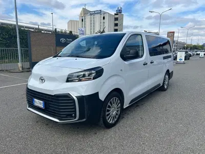 Toyota Proace Verso Verso 2.0D 150 CV L2 D Lounge del 2025 usata a Piacenza