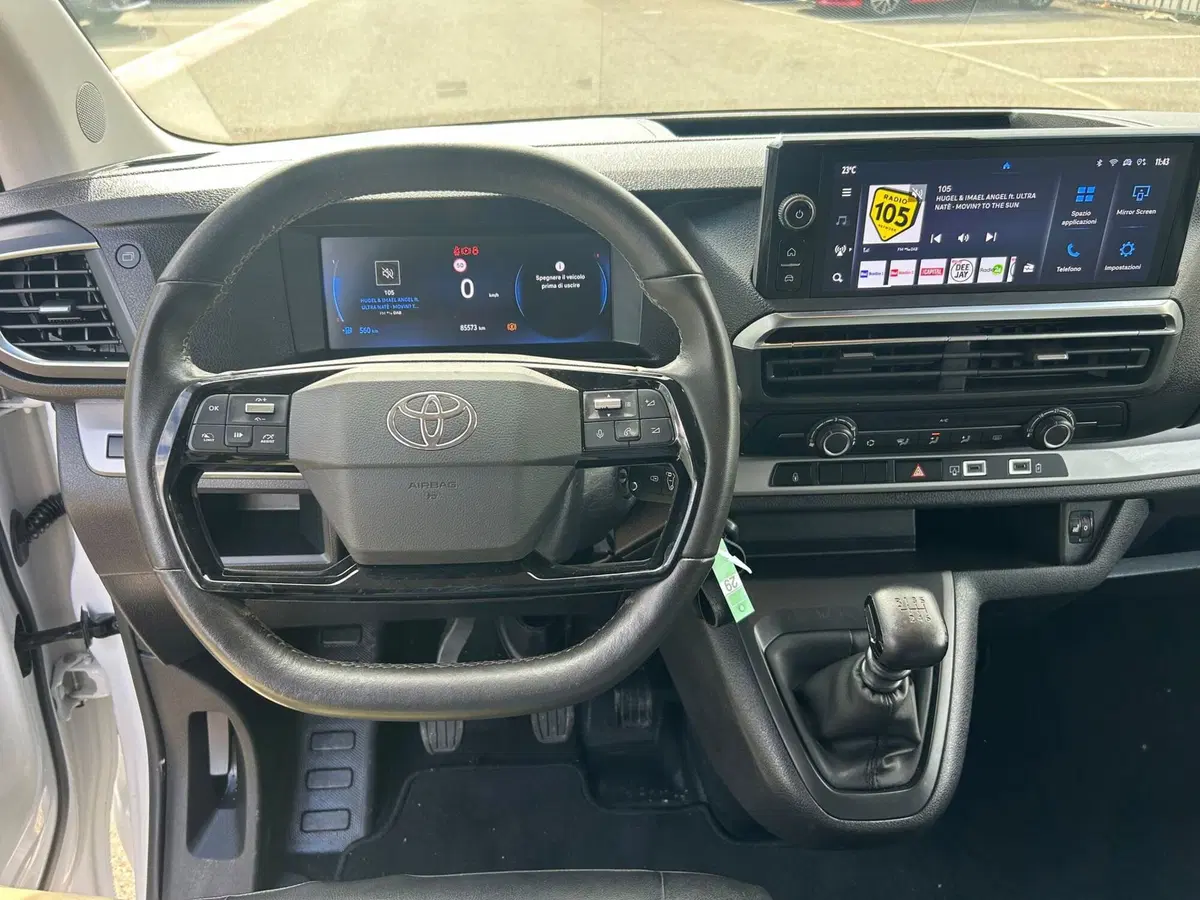 Toyota Proace Verso usata a Piacenza (17)