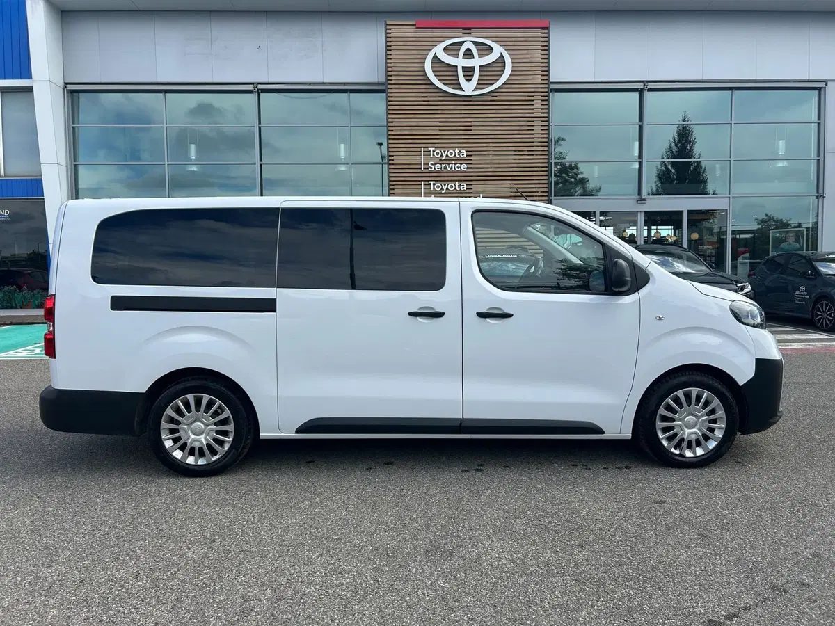 Toyota Proace Verso usata a Piacenza (8)