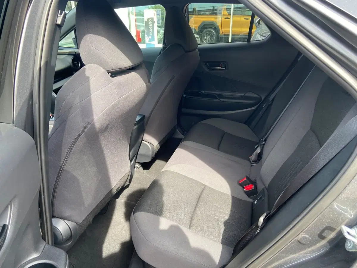 Toyota Toyota C-HR usata a Piacenza (11)