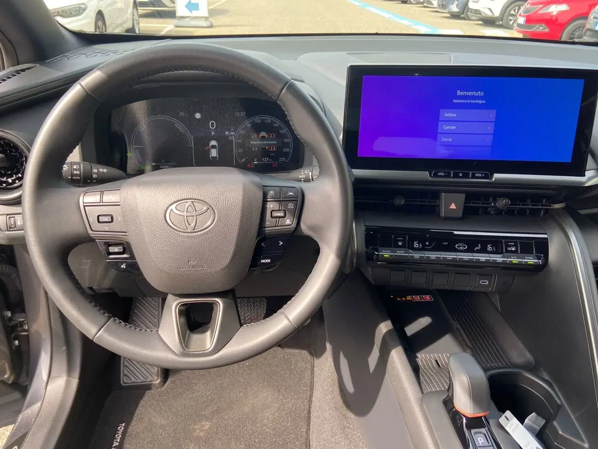 Toyota Toyota C-HR usata a Piacenza (12)
