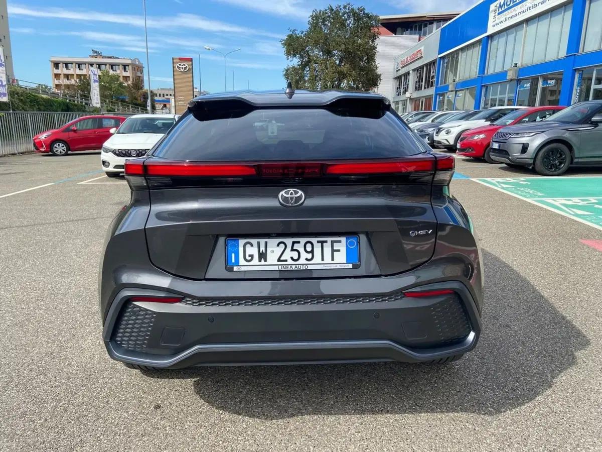 Toyota Toyota C-HR usata a Piacenza (6)