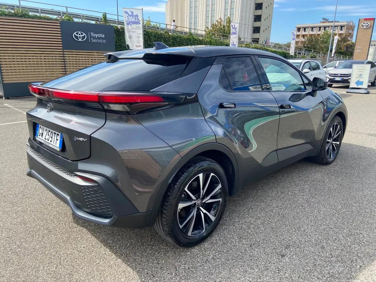 Toyota Toyota C-HR usata a Piacenza (7)