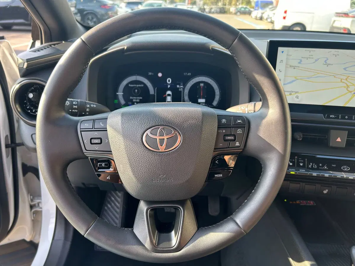 Toyota Toyota C-HR usata a Piacenza (11)