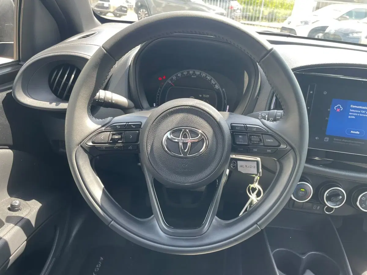Toyota Aygo X usata a Piacenza (11)