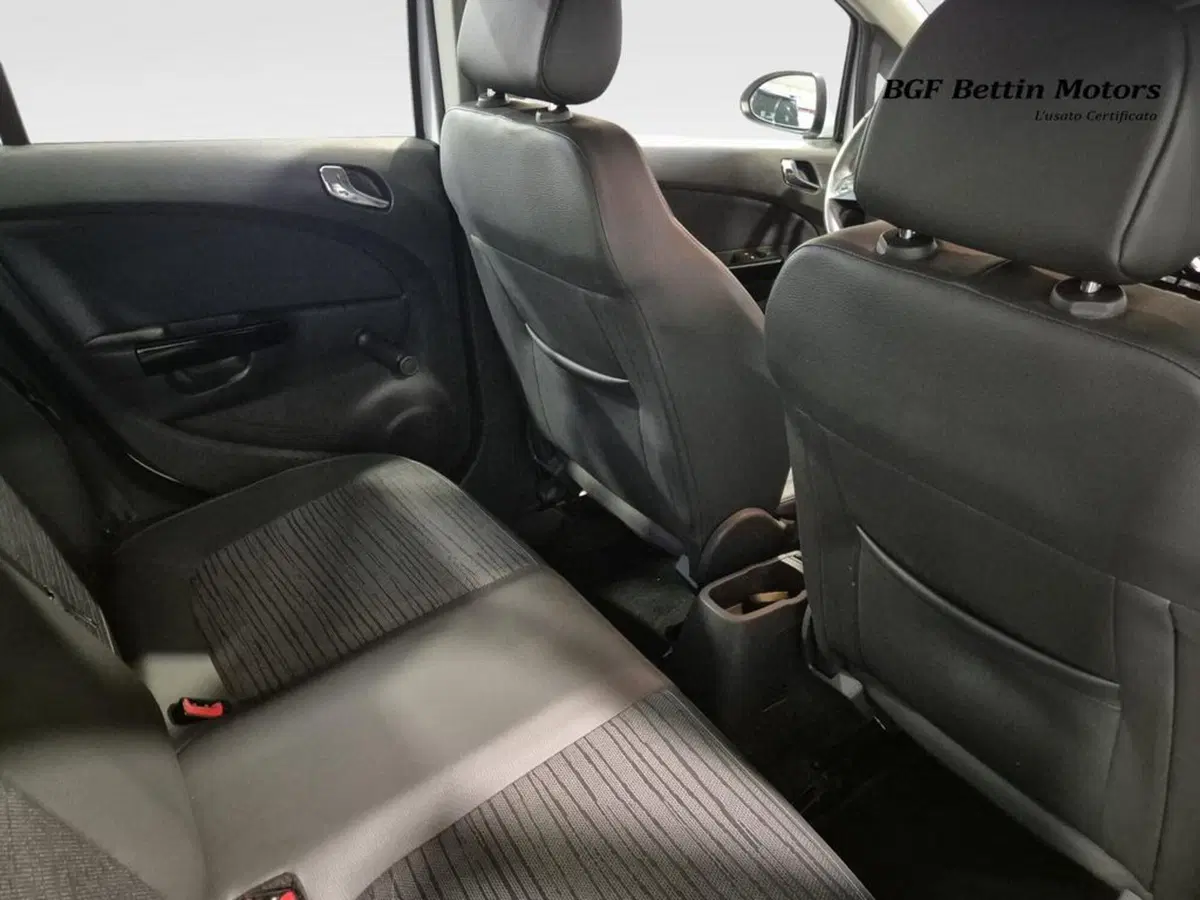 Opel Corsa usata a Padova (15)
