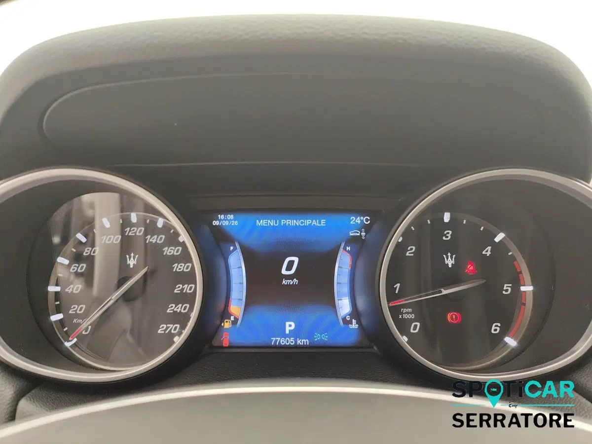 Maserati Levante usata a Como (8)