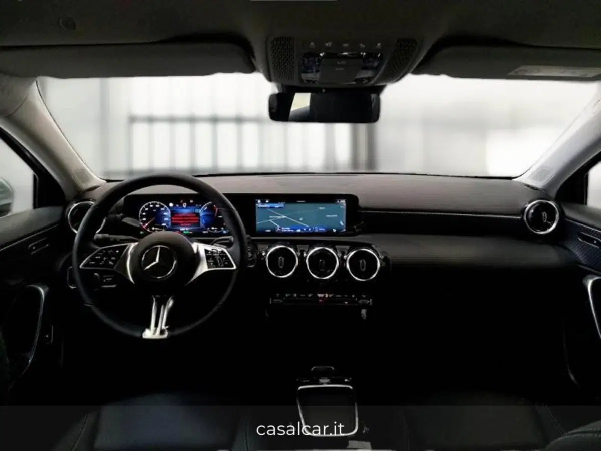 Mercedes-Benz Classe A nuova a Salerno (6)