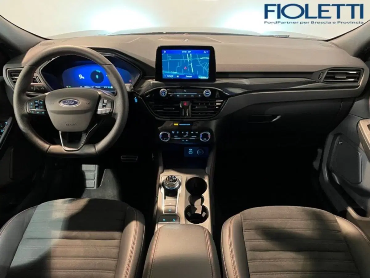 Ford Kuga nuova a Brescia (6)