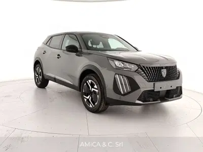 Peugeot 2008 1.2 turbo Allure 100cv nuova a Caserta