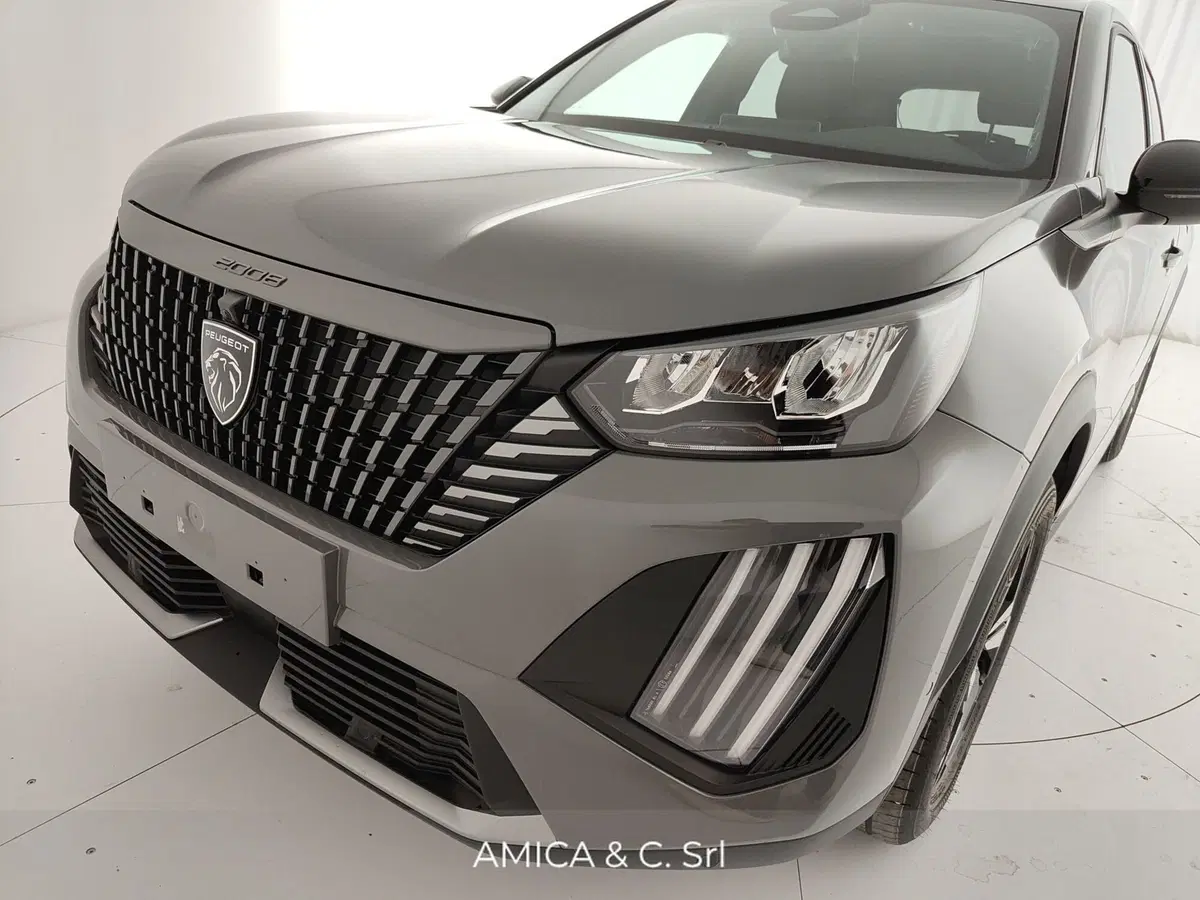 Peugeot 2008 nuova a Caserta (13)