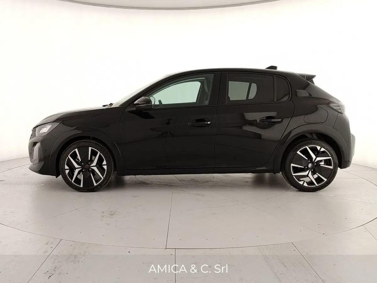 Peugeot 208 nuova a Caserta (4)