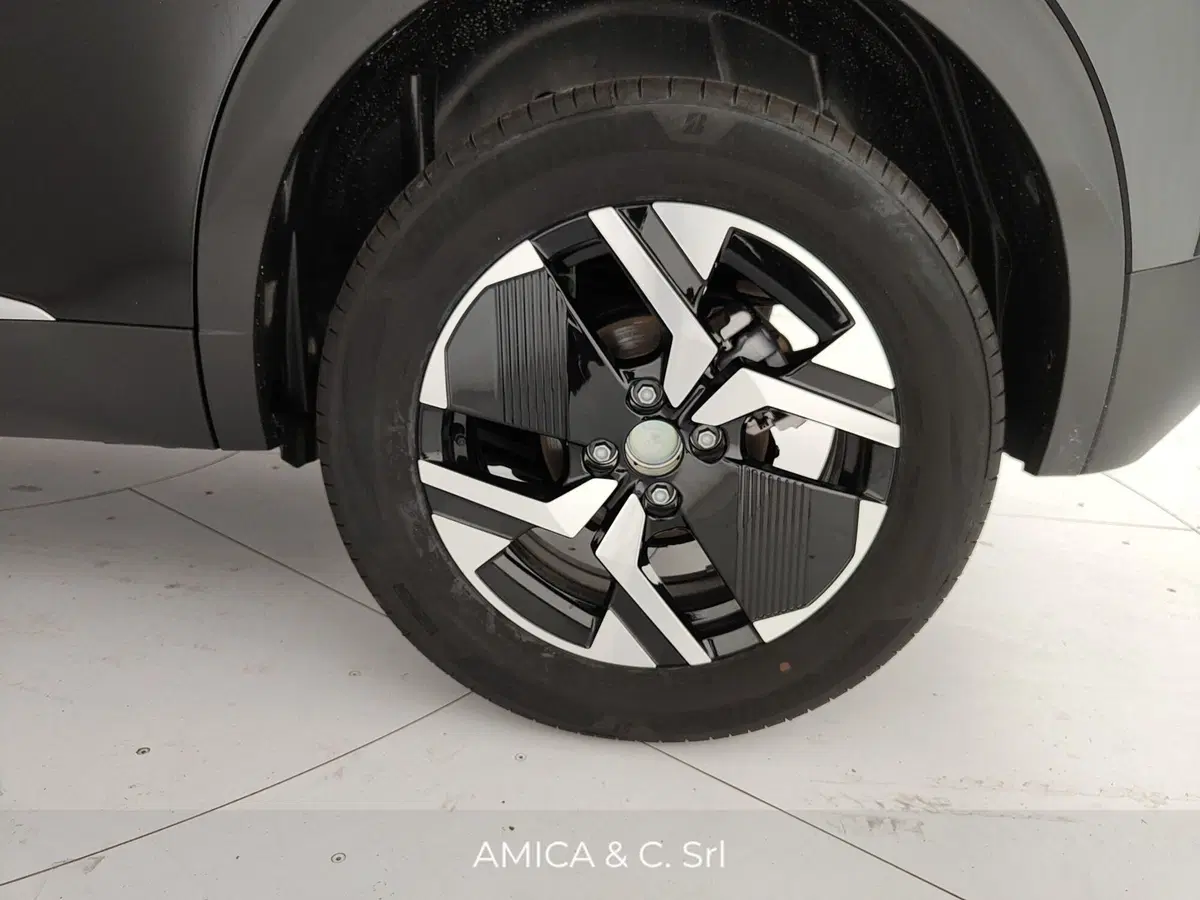 Peugeot 2008 nuova a Caserta (12)