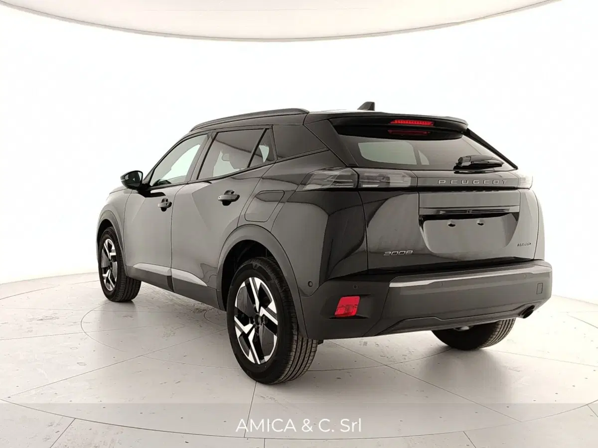 Peugeot 2008 nuova a Caserta (5)