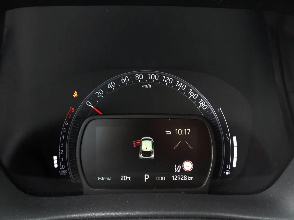 Toyota Aygo X usata a Treviso (10)