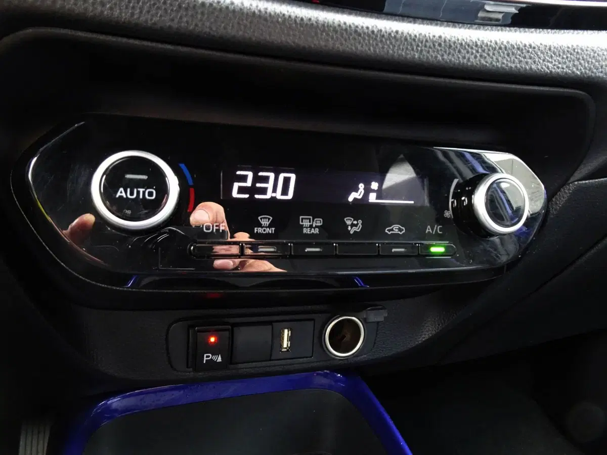 Toyota Aygo X usata a Treviso (14)