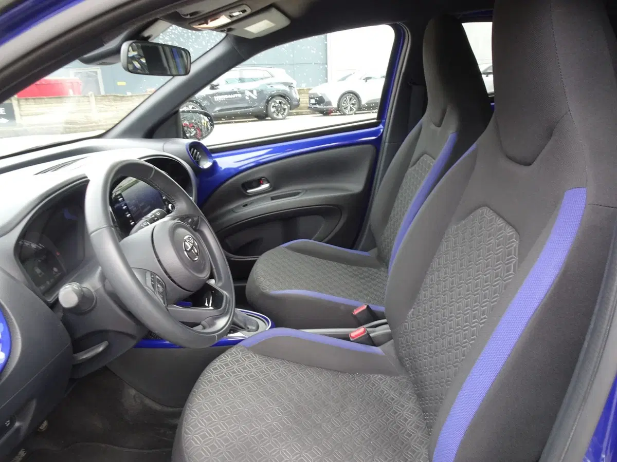 Toyota Aygo X usata a Treviso (8)