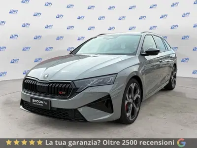 Skoda Octavia Station Wagon 2.0 tsi RS 265cv dsg nuova a Prato