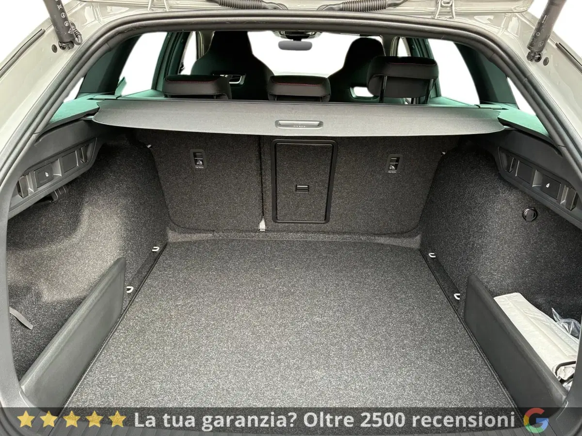Skoda Octavia Station Wagon nuova a Prato (10)