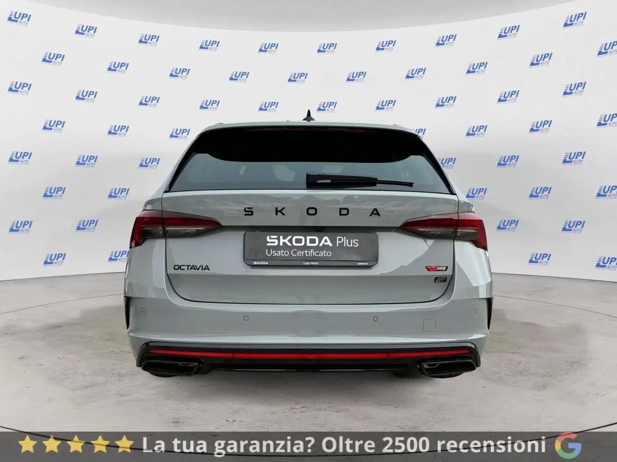 Skoda Octavia Station Wagon nuova a Prato (2)